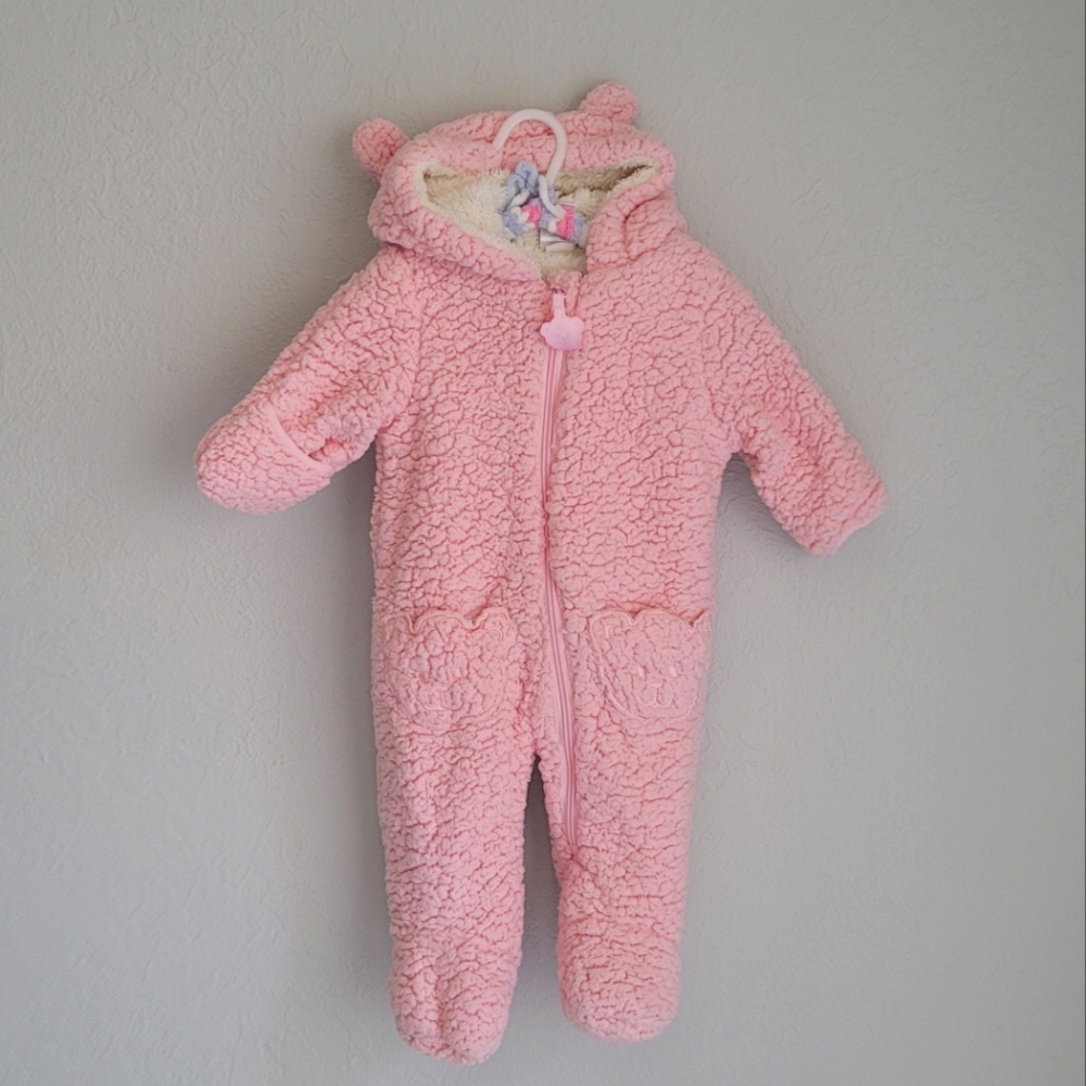 QT Baby Plush Winter Suit Sz 3-6 Months Pink & White